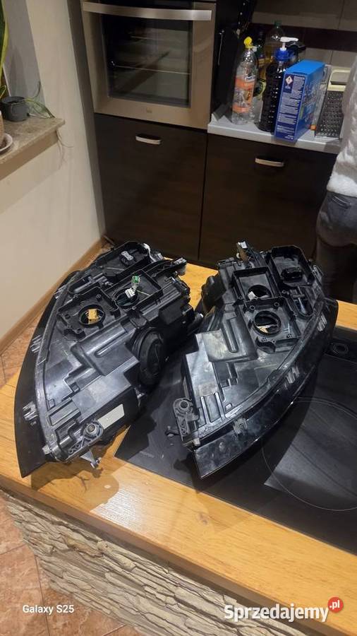 Reflektory lampy przednie Golf VII 7 GTI
USA Busko-Zdrój sprzedam