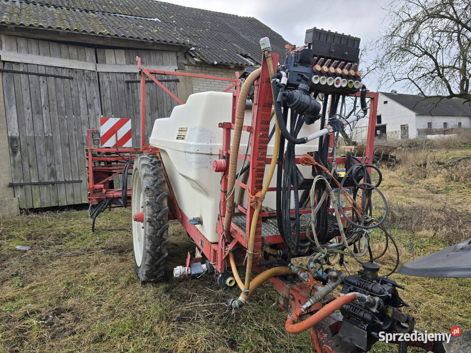 Opryskiwacz ciągany HOLDER N250 2800 L 21 m Jeziorki Małe