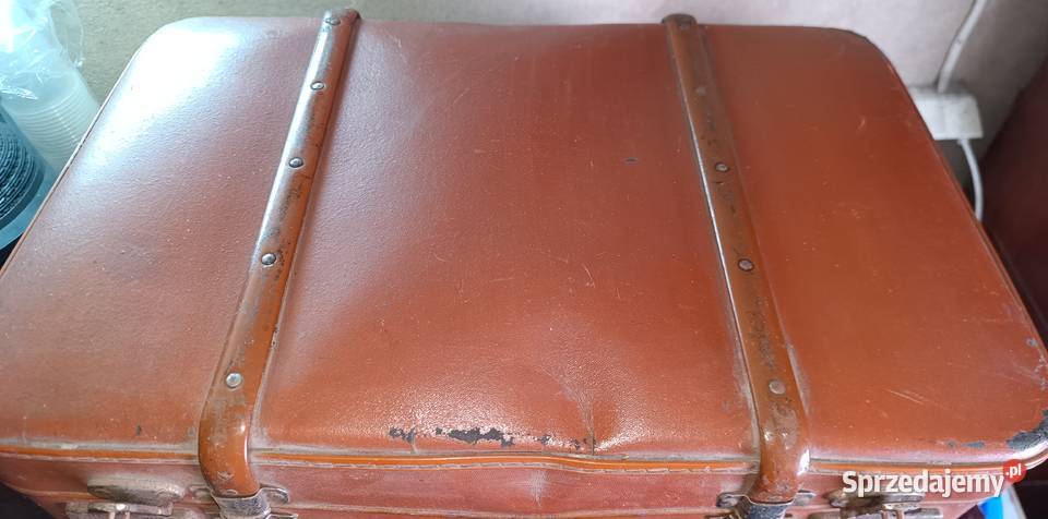 PRL walizka zabytek metalowa lata 50 Środa Wielkopolska