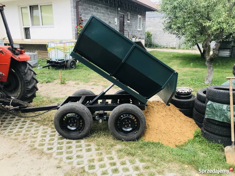 Przyczepka kiprowana tandem na silowniku