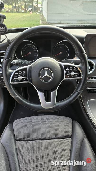 Mercedes Salon piękny zabezpieczony folią serwis kujawsko-pomorskie Ciele