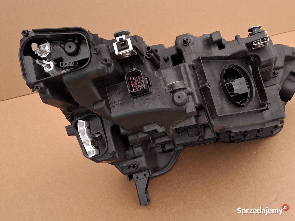 AUDI ETRON 4KE REFLEKTOR LEWY FULL LED LAMPA osobowe Bieleń