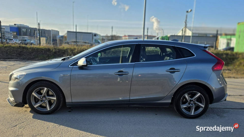 Volvo V40 R DESIGN duza navi camera cofania II pomorskie