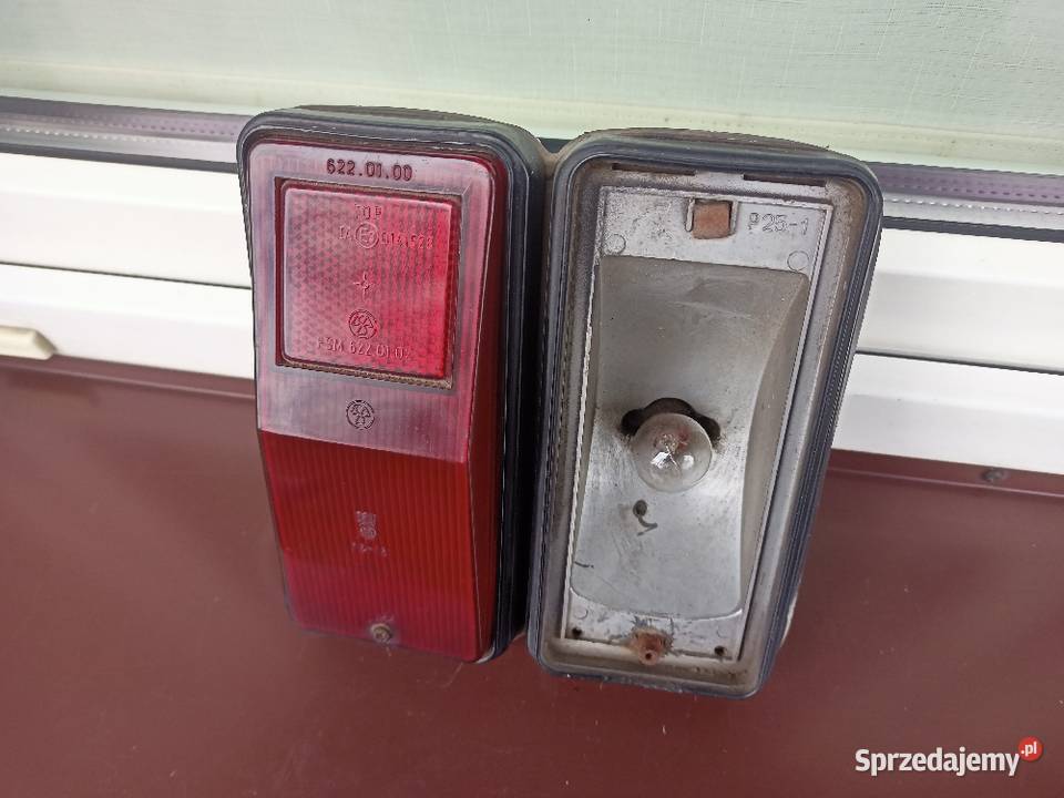 Fiat 125p lampa tył tylna prawa stary typ osobowe Sieradz sprzedam