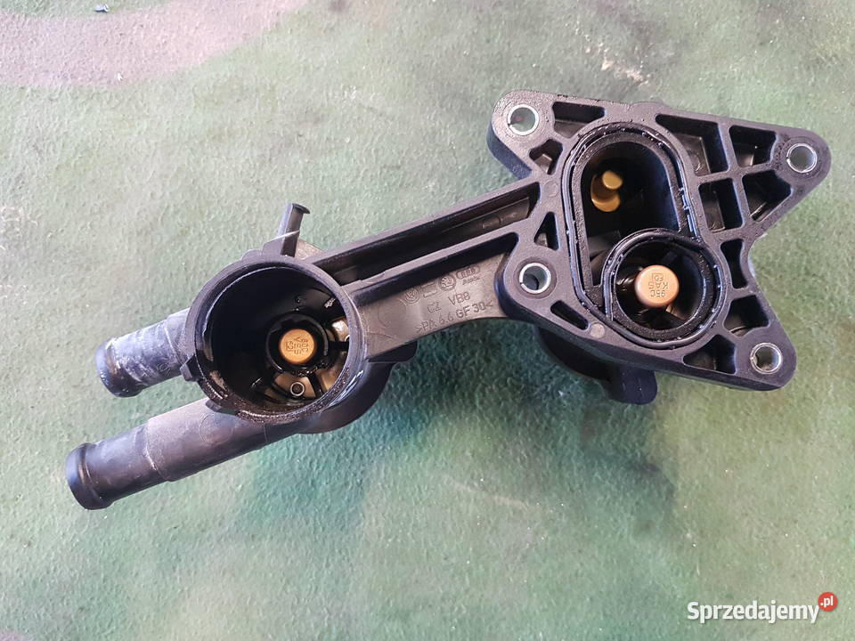 VW GOLF VI 14 TSI OBUDOWA TERMOSTATU 03C121026C