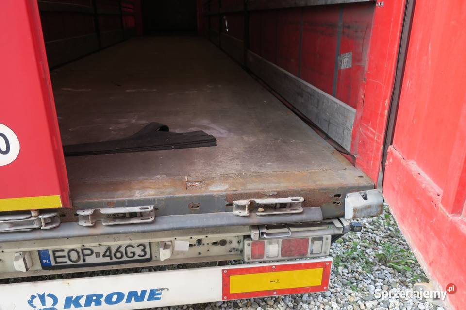 Naczepa plandeka KRONE SD