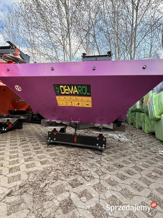 Rozsiewacz nawozu dwutalerzowy DEMAROL nieuszkodzony lubelskie Kurów