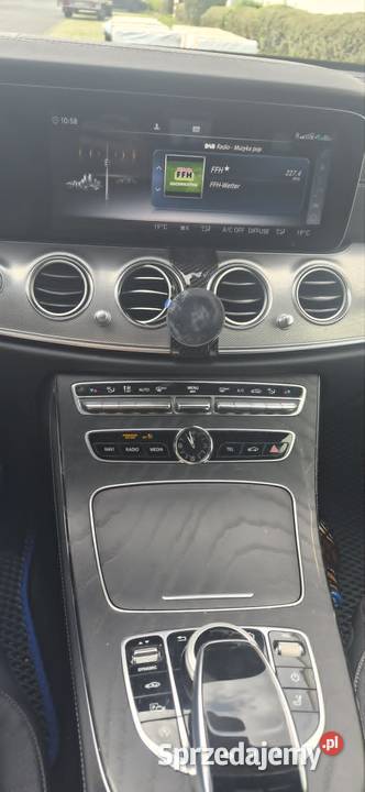 MercedesBenz e400d 4MATIC AMG Linie welurowa tapicerka Narol