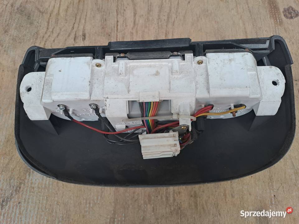 Mitsubishi L 200 licznik zegar czujnik Rok produkcji 2000 zachodniopomorskie Myślibórz