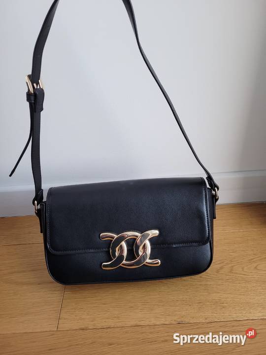 Mała czarna torebka złote ozdobne zapięcie Liszki sprzedam