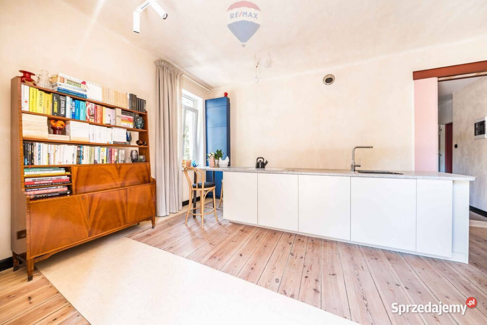 Stylowe mieszkanie biuro kamienica balkon Łazarz Liczba pokoi 5 Nieruchomości Poznań
