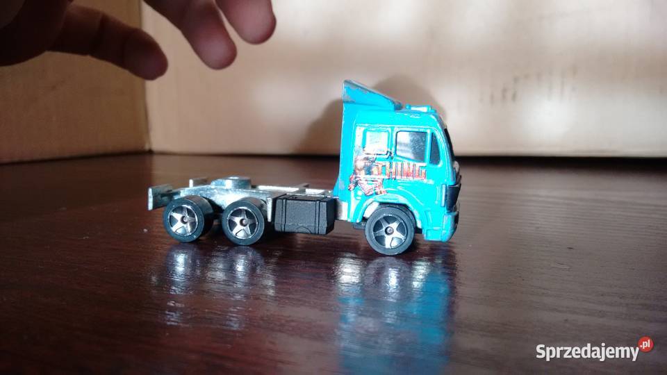 Majorette mercedes ciągnik siodłowy 2532