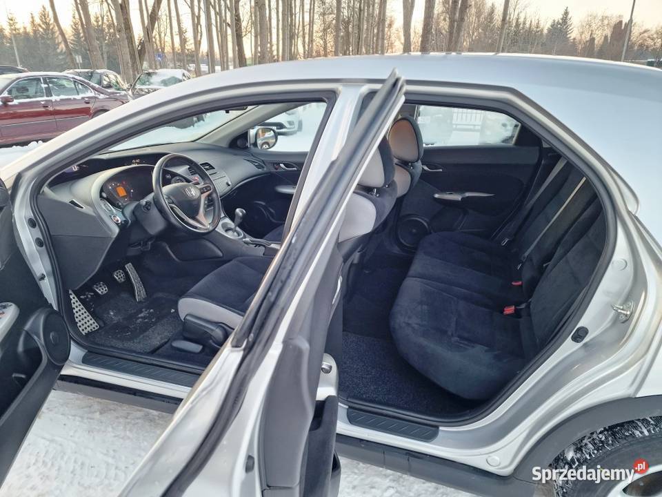 5 Drzwi 18 Benzyna Sprowadzony Zarejestrowany Hatchback Civic Białystok