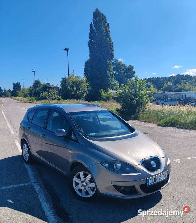 Seat Altea XL srebrny