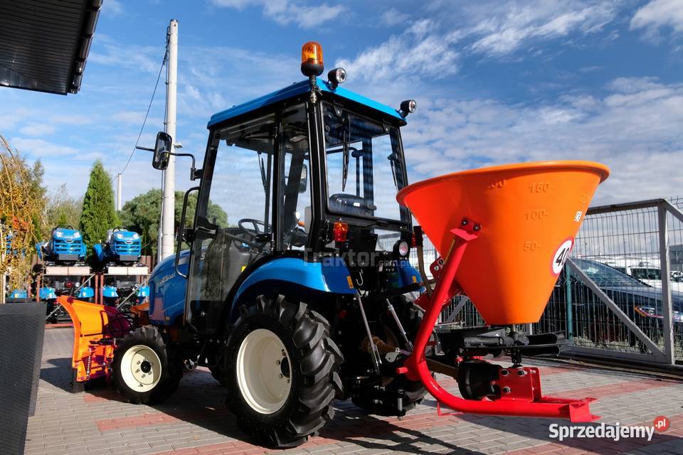 LS Tractor XJ25 HST 4x4 244 CAB pług do śniegu Tajęcina