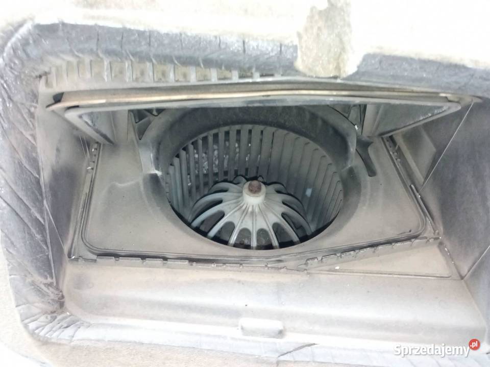 NAGRZEWNICA 8K1820005AE Audi A4 IV 20082015 B8