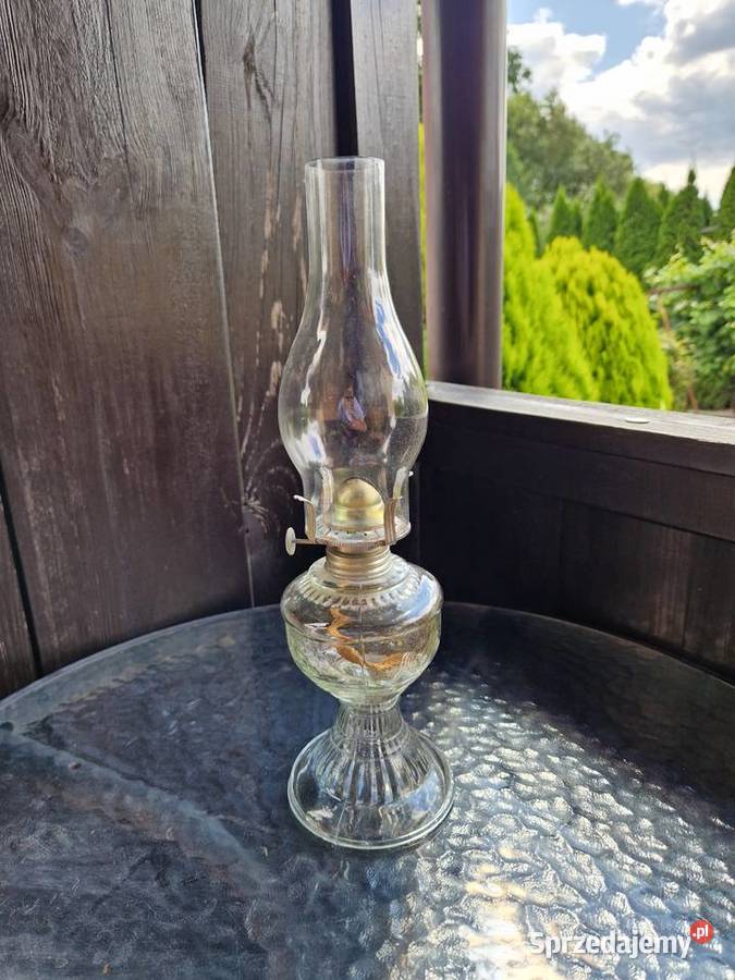 Lampa naftowa