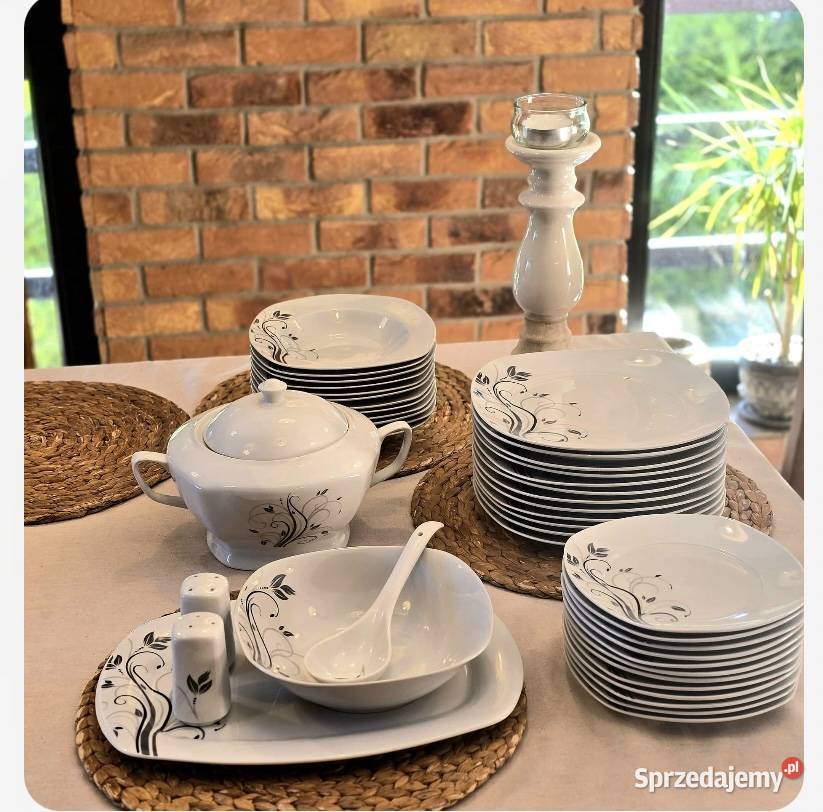 319 Zestaw obiadowy 43 elementy na 12 osób VC460 Zabrze sprzedam