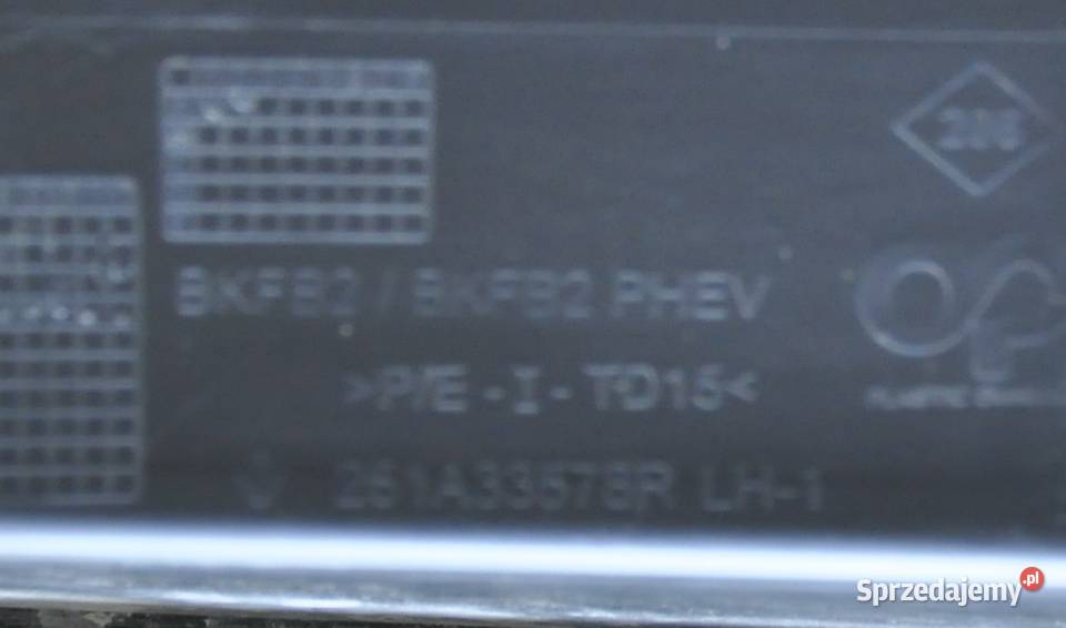 Renault Megane IV LIFT kratka zderzaka prawa