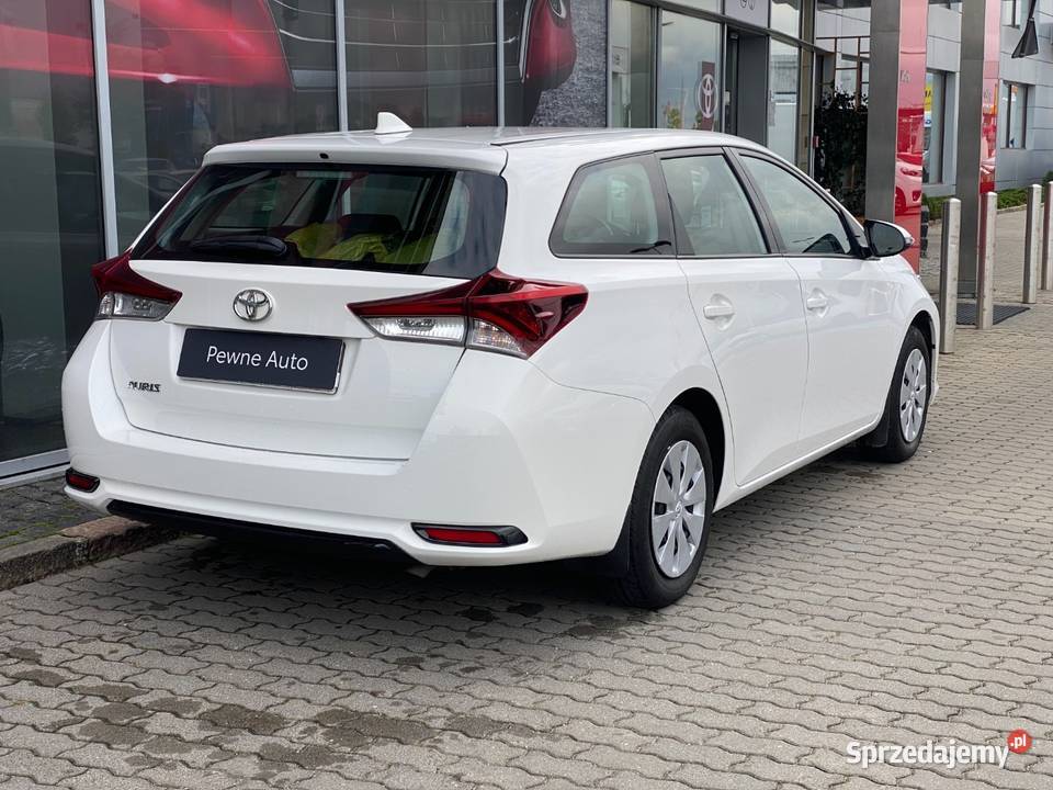 Toyota Auris 16 132 benzyna gaz stan 2 x kpl nieuszkodzony Auris Wrocław sprzedam