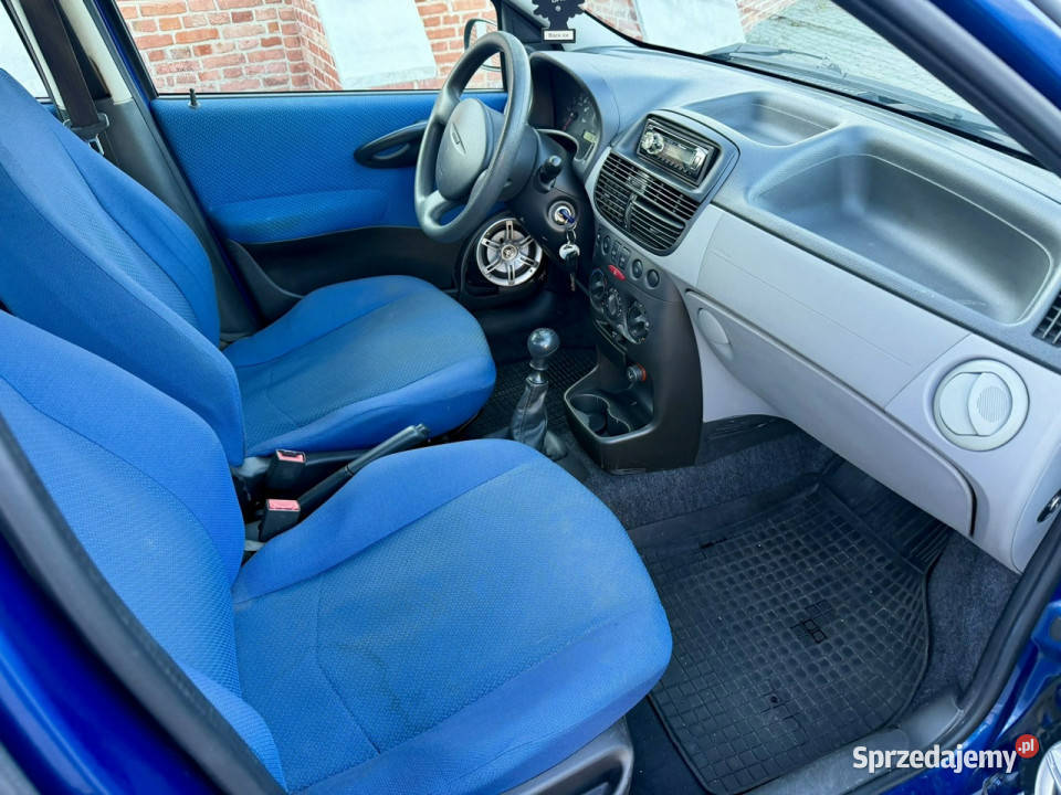Fiat Punto Klimatyzacja 2 kpl opon Lato Zima Zarejestrowany w Polsce Punto Zwoleń sprzedam