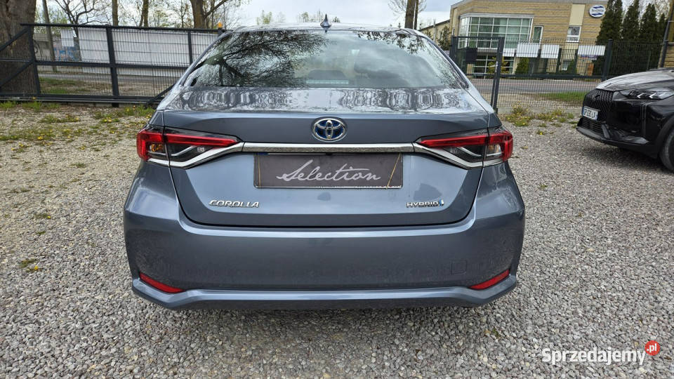 Toyota Corolla 18 HSD 122 Salon FV 23 Kamera Otwock Mały