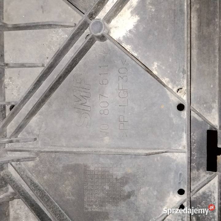 Absorber zderzaka przód Audi A4 B9 Avant osobowe Zbąszyń