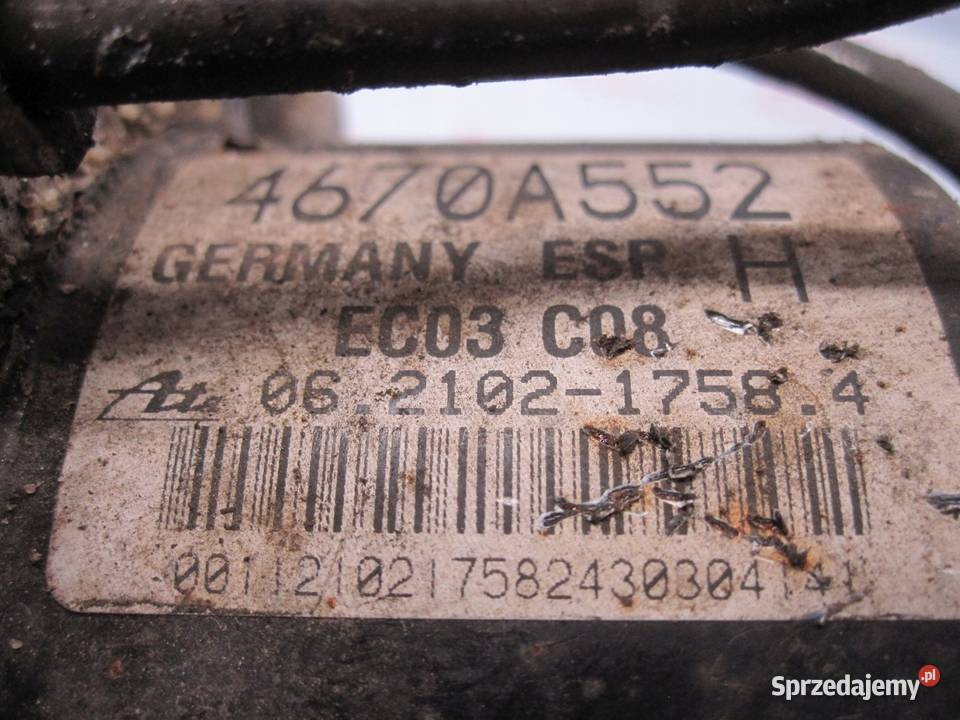 OUTLANDER LIFT II 11r pompa ABS 4670A552 świętokrzyskie