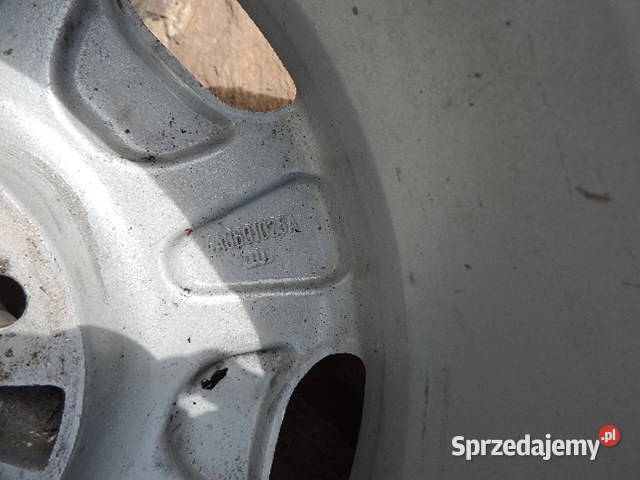 Felga Audi A6 C4 4A0 15 6J ET45 4A0601025A Opony Przeworsk