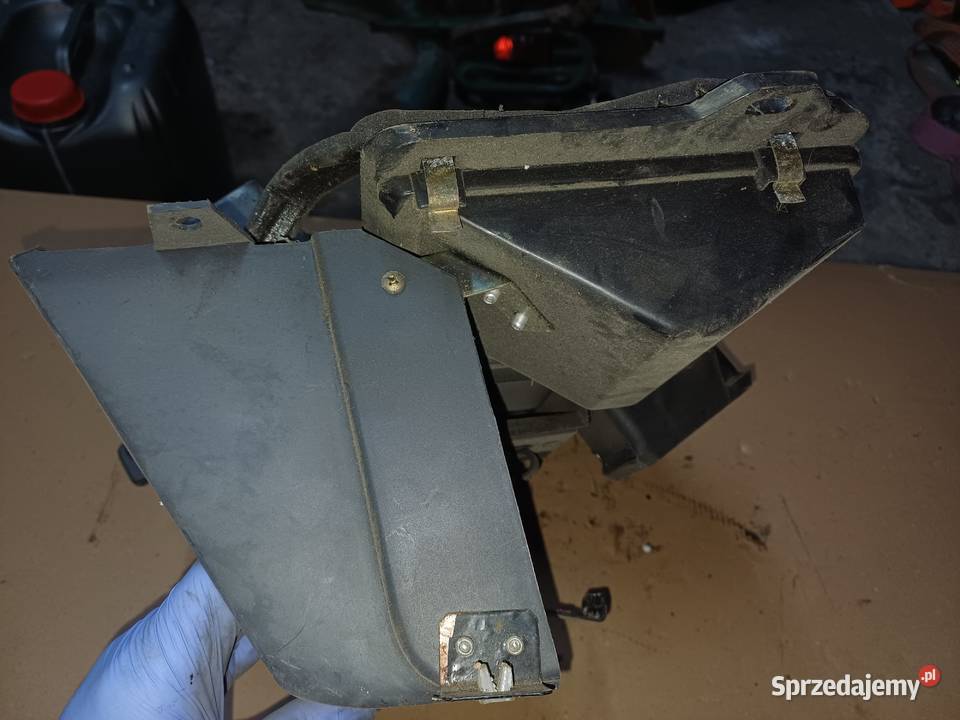 Konsola Półka środkowa Fiat 126P Wysyłka