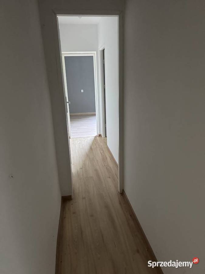 Sprzedam dom z zabudowaniami gospodarczymi wolnostojący