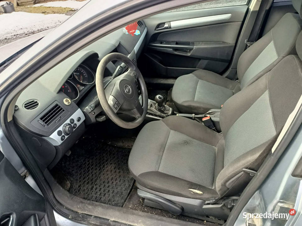 Opel Astra Opel Astra H 17 CDTI 101 05r H małopolskie Tarnów