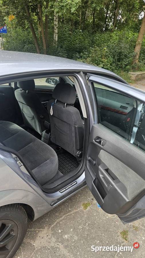 Opel astra h 2005 hatchback Poznań