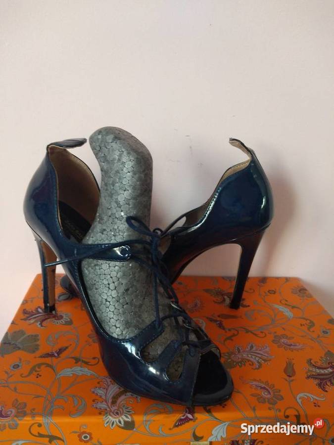 szpilki ZARA Basic Collection ciemny Radom