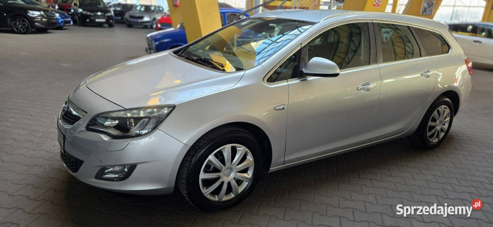 Opel Astra OPIS W podanej roczna gwarancja J Mysłowice