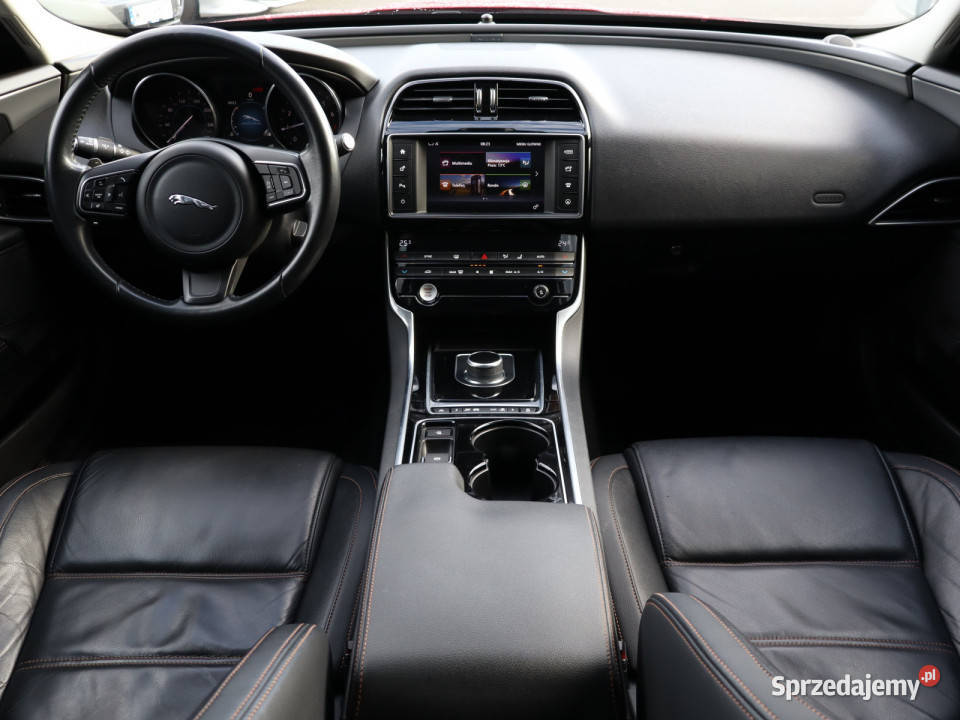 Jaguar XE 20t Bielany Wrocławskie