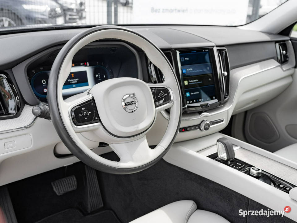 Volvo XC 60 GD8F256B4 B Inscription Podgrzf I Pępowo