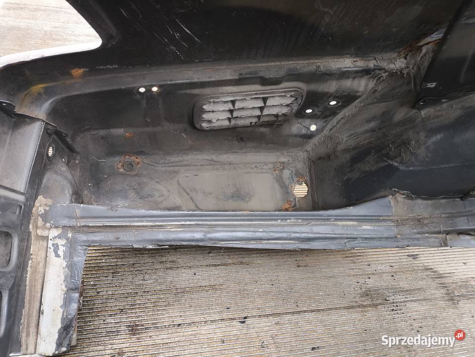 Mercedes W124 błotnik tylny lewy prawy sedan Skarżysko-Kamienna
