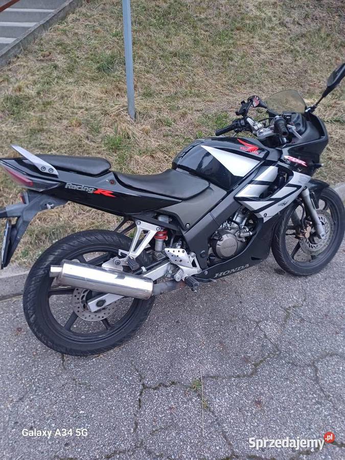 Honda cbr125r Rok produkcji 2005 Częstochowa sprzedam