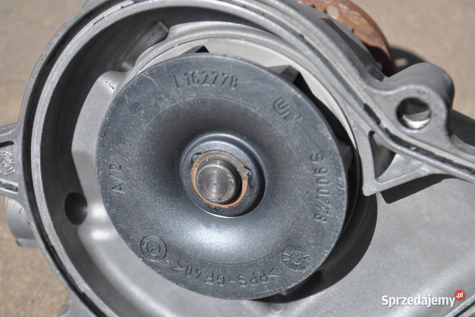 Pompa wody oryginał BMW E60 E61 E63 E64 E65 E66 osobowe Poręba