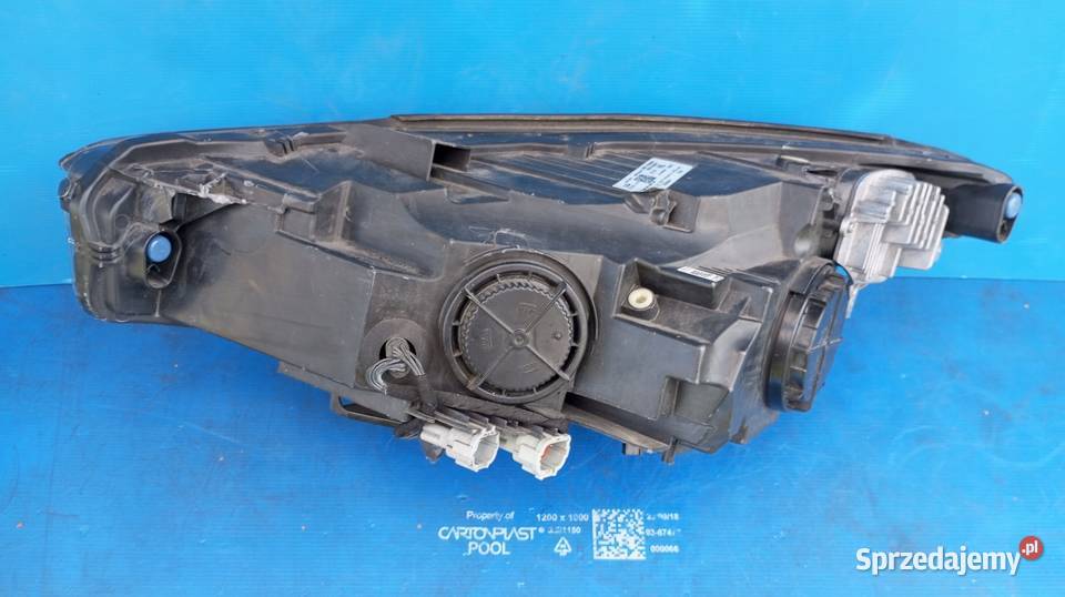 LAMPA REFLEKTOR PRAWY PRZÓD EU LED INFINITI Q30 Nowy Tomyśl