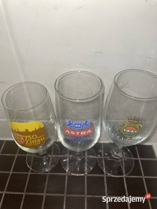 Szklanki są przedmiotami kolekcjonerskimi Porcelana i szkło Warszawa sprzedam