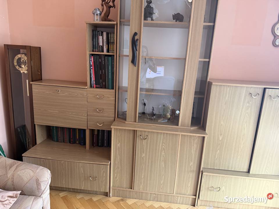 Regał w kolorze drewna Ciechanów