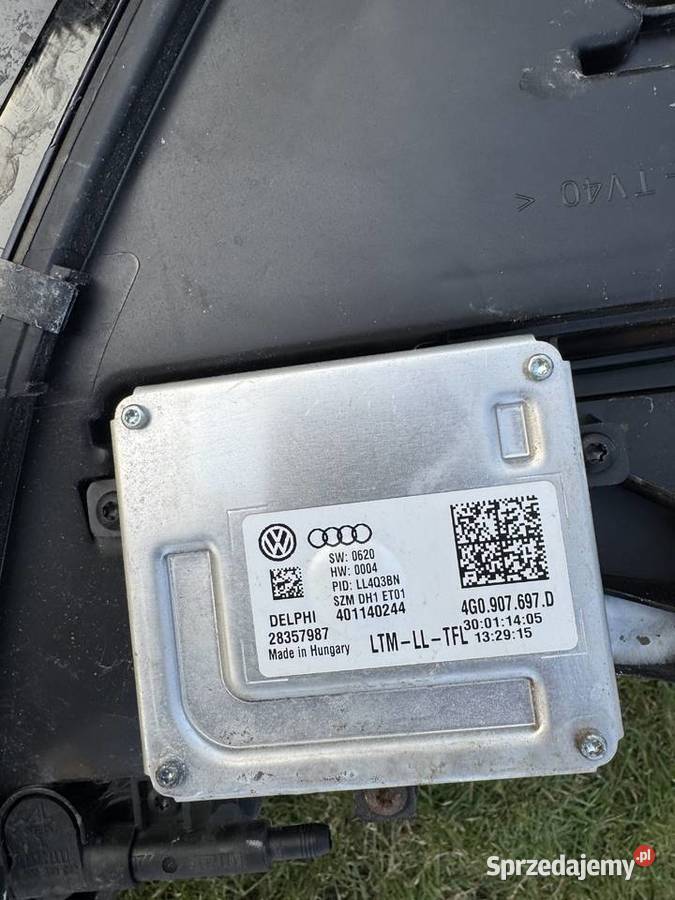 Lampa Lewa Przednia do Audi A4 B8 lift Bixenon osobowe Kiczyce