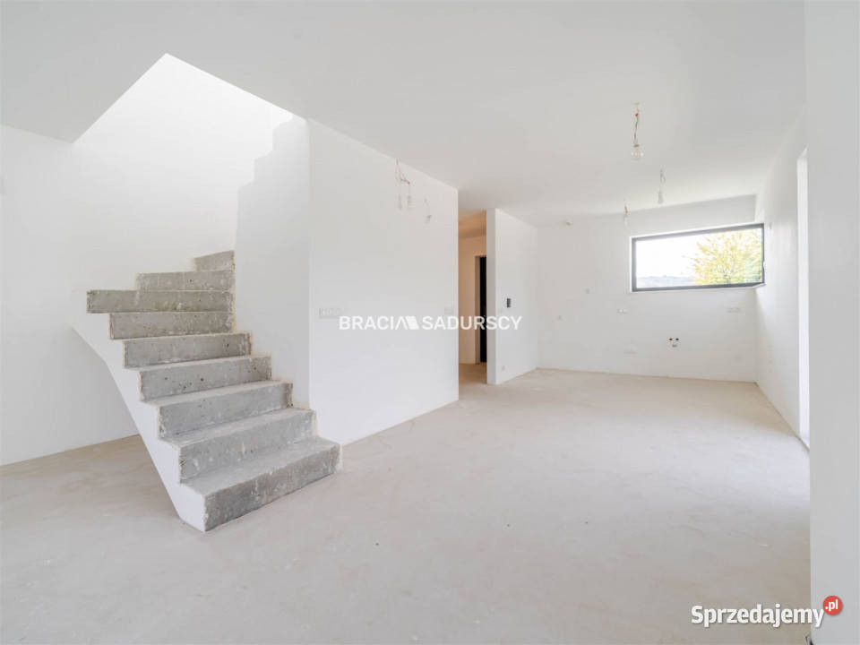 sprzedaży domu wolnostojącego Koźmice Małe 105m2