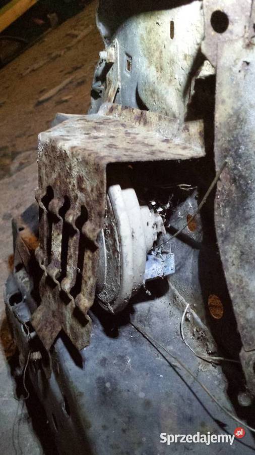 Podłużnica prawa odboj klakson BMW E30 Biłgoraj