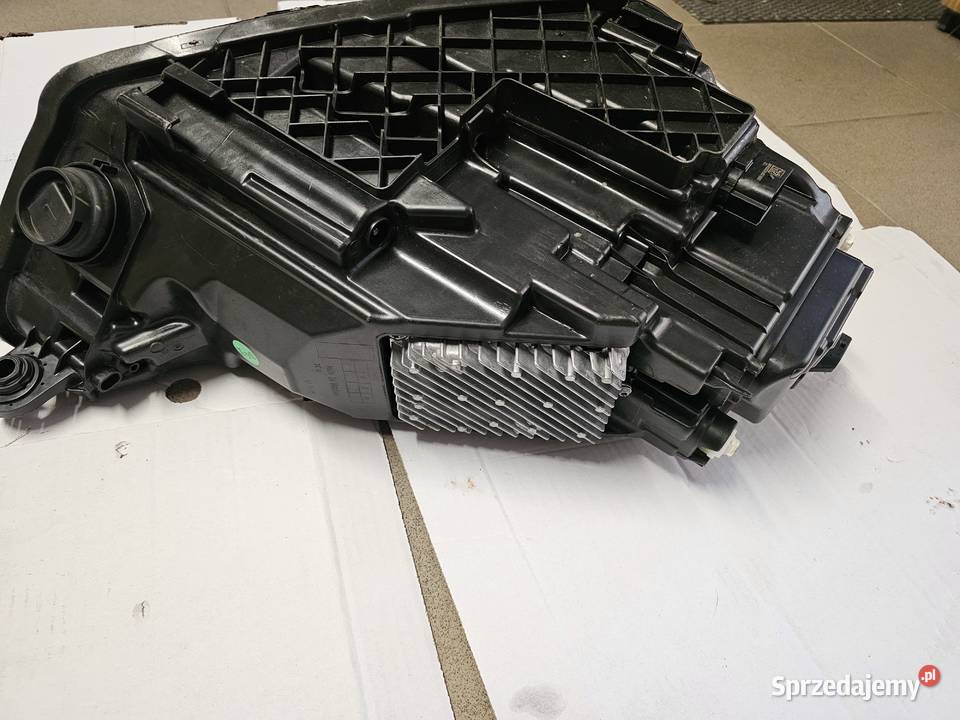 Lampa przednia lewa matrix Audi 80A941035G