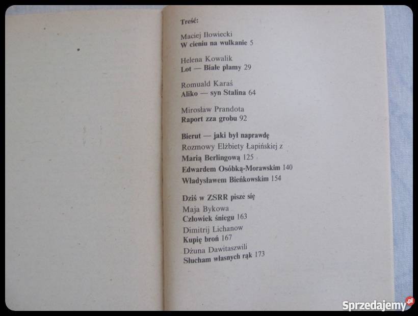 Białe plamy 1989 Reporterska Aukcja zdarzeń 1 2 Rok wydania 1989 Poradniki, albumy i reportaże Płock