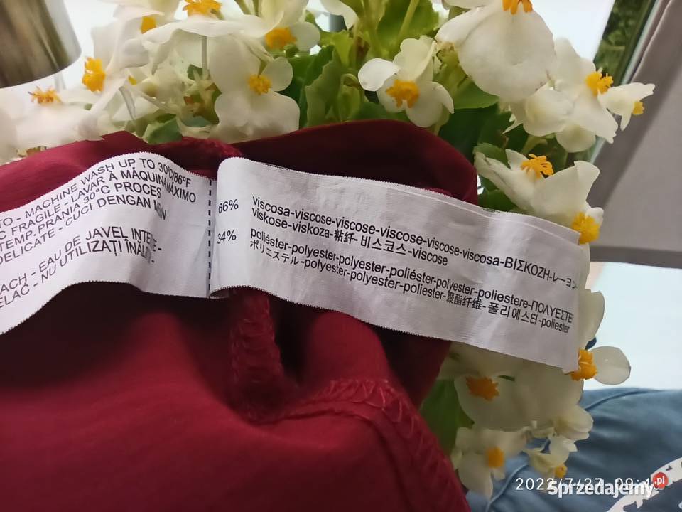 Bordowa bluzkatshirt w rozmiarze M Stradivarius Radzyń Podlaski