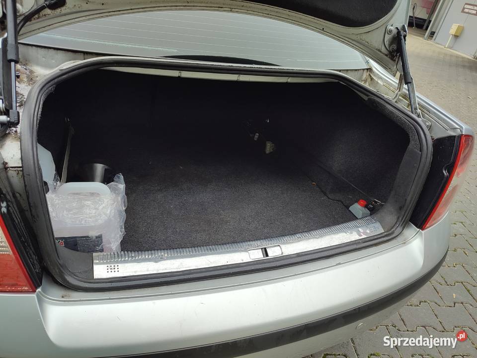 VW Passat 18T Highline benzyna 150 Katowice